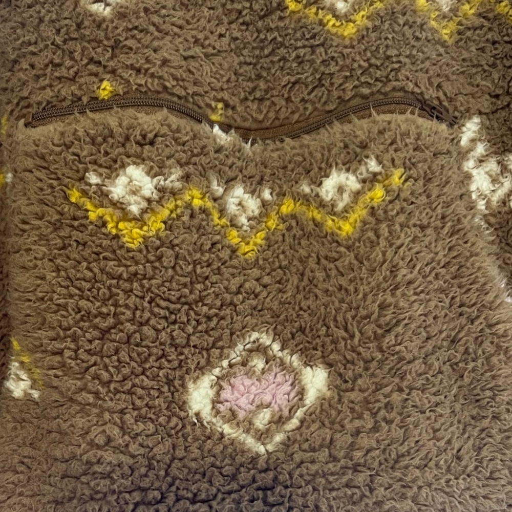 Sweater - Picture 4 of 5